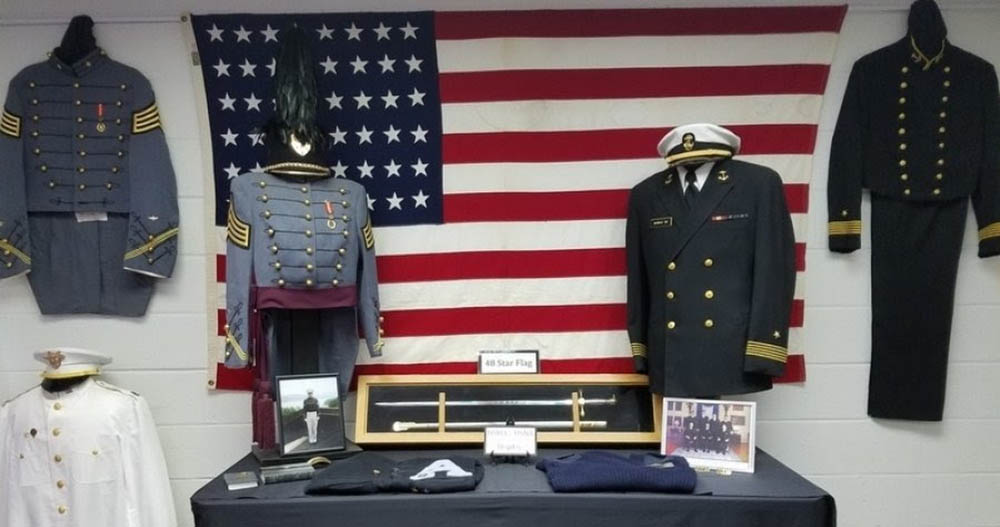 US military uniforms and flag